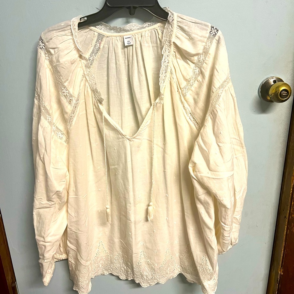 Super adorable long sleeve shirt